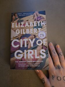 City of Girls – Elizabeth Gilbert 🇺🇲🇳🇱